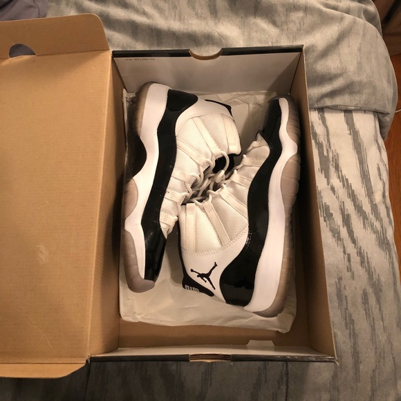 Jordan Shoes - Retro 11 Jordan’s : Concords